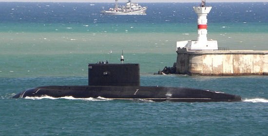 Tàu ngầm lớp Kilo sẽ trở thành chủ lực bảo vệ chủ quyền biển đảo của Việt Nam trên biển Đông